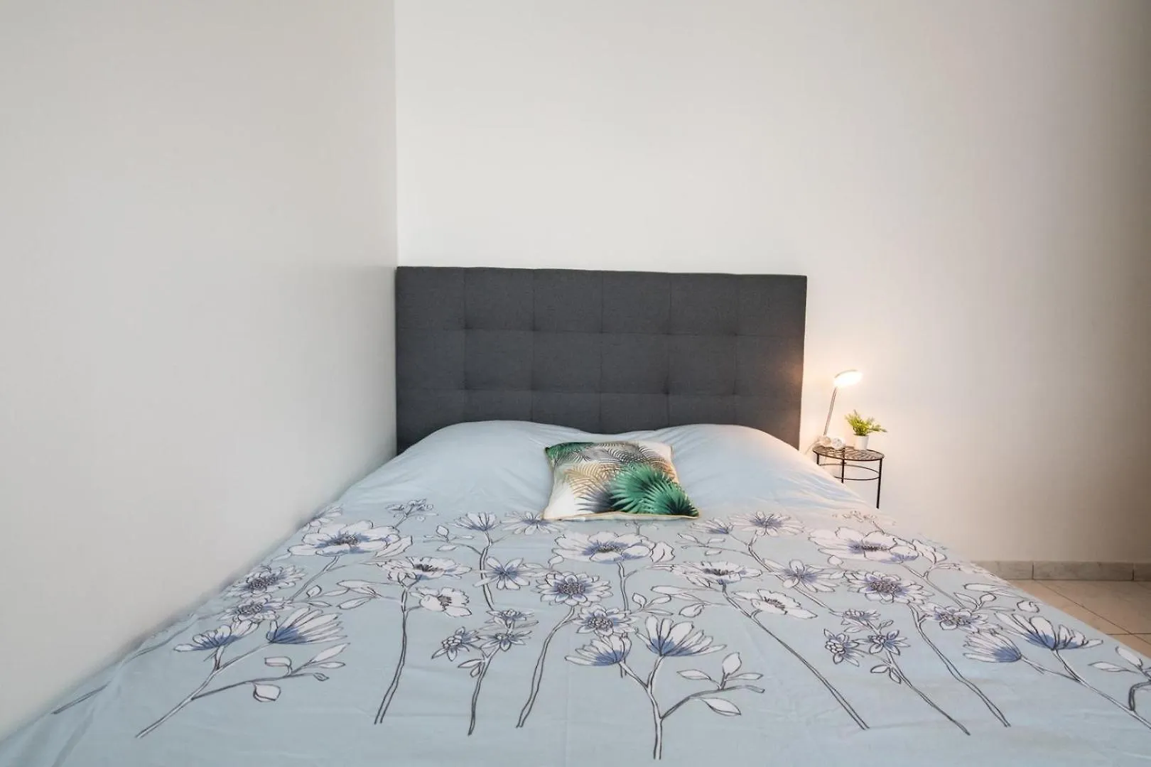Apartment Le Jasseron - Appartement Cosy Avec Garage Quartier Partdieu Lyon France